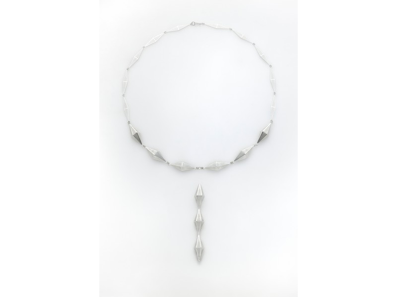 Overlay Structure II-1(Necklace)