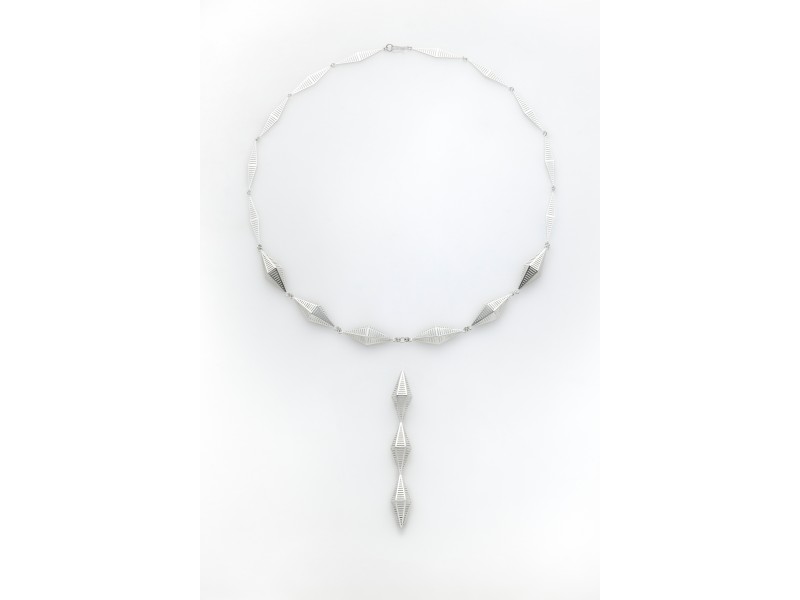 Overlay Structure II-1(Necklace)