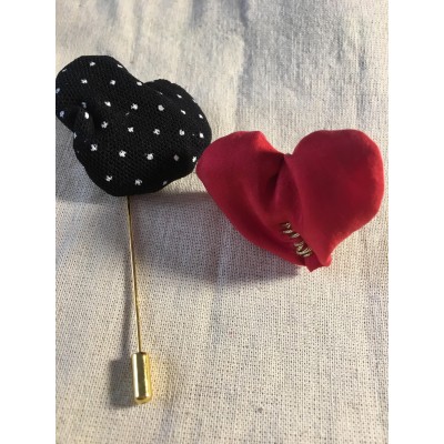 Pin your love up ... Pin your love up ...
